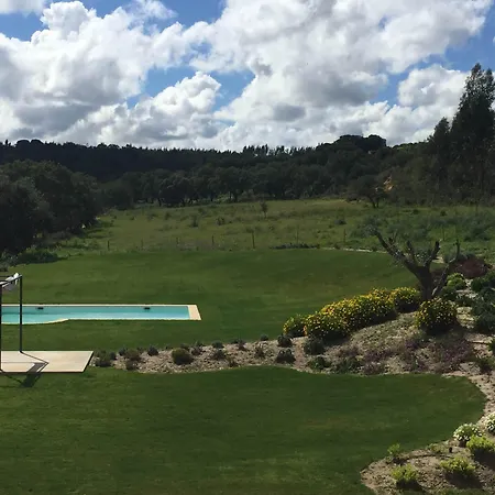 مزرعة للإقامة Casa Do Alfaro ازامبوجا