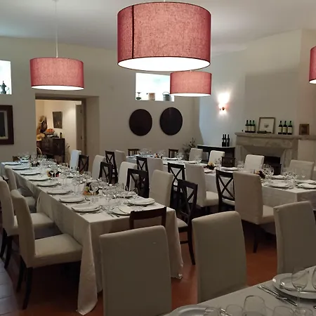 مزرعة للإقامة Casa Do Alfaro