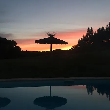 Casa Do Alfaro مزرعة للإقامة ازامبوجا