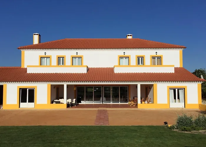 בית חווה Casa Do Alfaro אזמבוז'ה